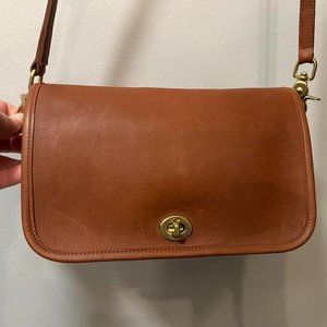 VINTAGE COACH Leather Pocket Purse